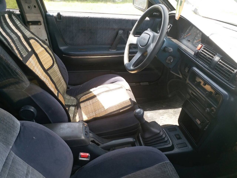Mazda 626 салон