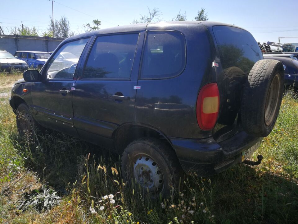 Chevrolet niva 212300 55