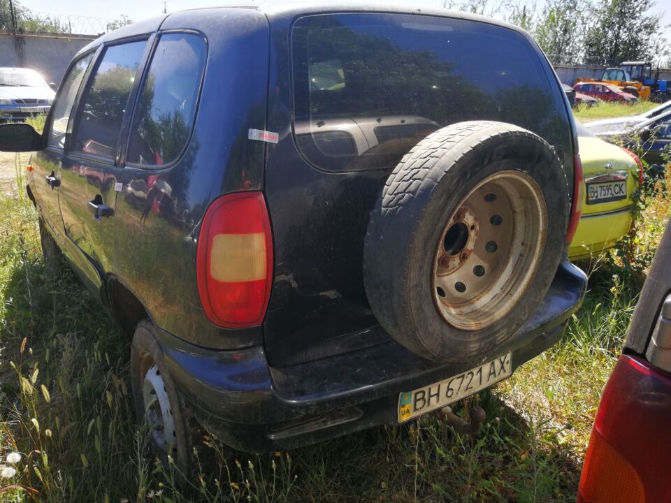 Chevrolet niva 212300 55