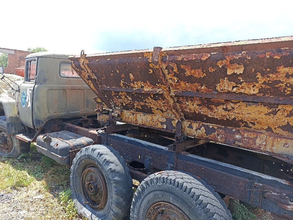 Колісний транспортний засіб марки ЗИЛ, модель 131, 1982 року випуску ...