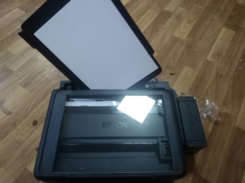 Кольоровий принтер марки "Epson", 1 шт. - setam.net.ua