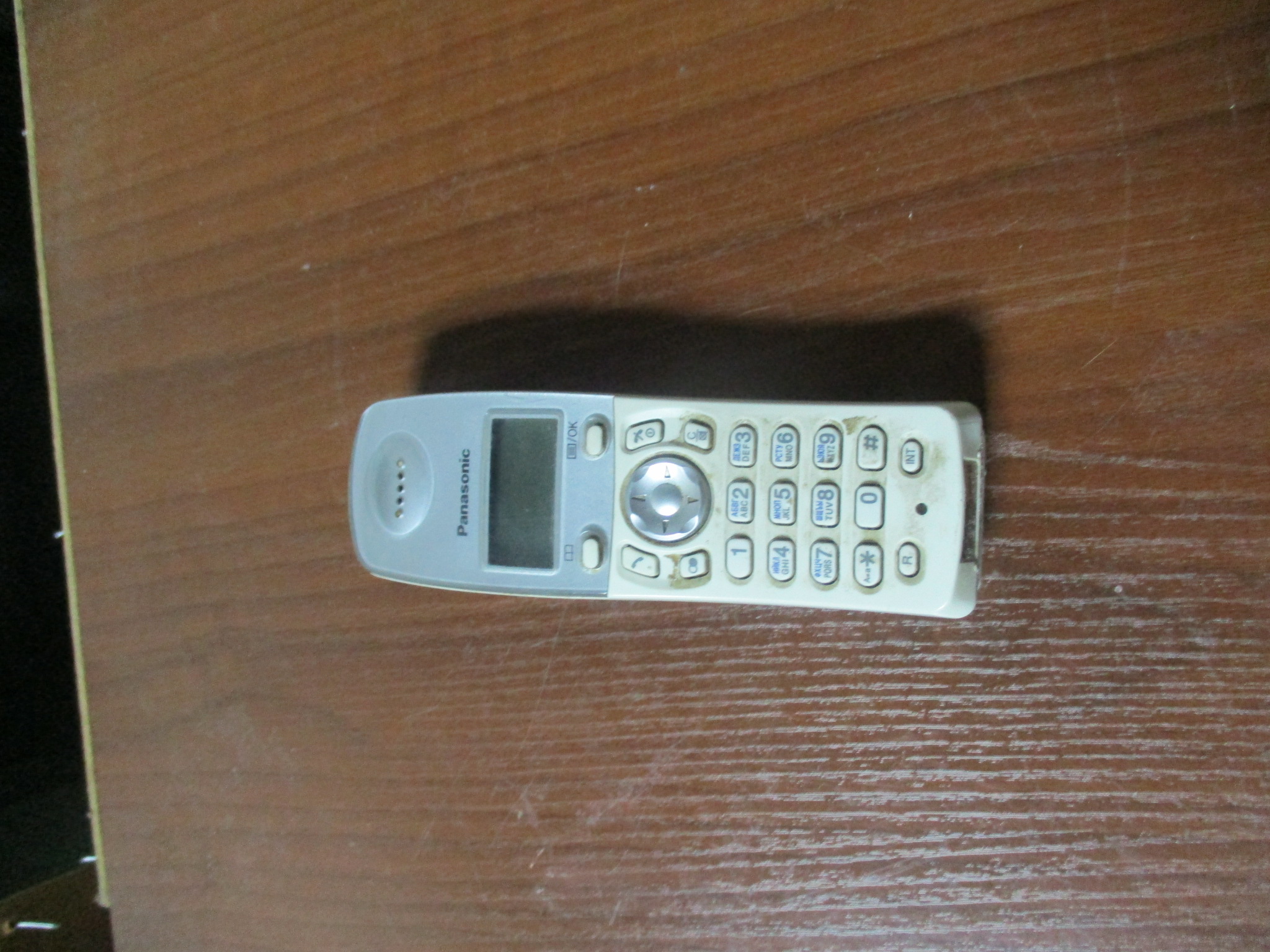Телефон білого кольору