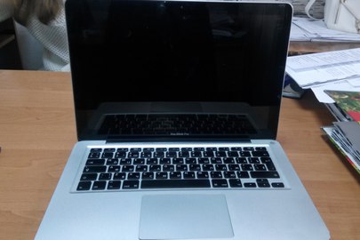 Ноутбук "Apple" модель "MacBook Pro" за серійним номером W80331M6ATN, дата-кабель "USB 2/0 A to4 - Pin Mini B" оптичний накопичувач інформації CD-R Verbatim, оптичний диск CD-R  "Apita"