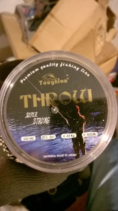 Котушка з волосінням