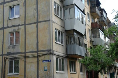 1/4 частини квартири № 16 по вулиці Батумська, буд.14, у м.Дніпропетровськ