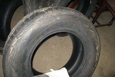 Шини до автомобілів Pirelli Scorpion ATR 255/55 R19 111Н, 2/33,4 шт/кг, шини до автомобілів Uniroyal Rallye 4x4 Street 265/65 R17, 1/16,3 шт/кг