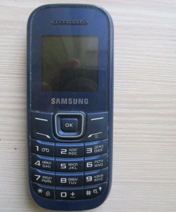 Мобільний телефон Samsung GT - Е1200І