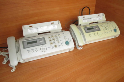 Факси марки "Panasonik KXFP207UA", знаходяться за адресою: м.Чернівці, вул. Коростишевського, 8