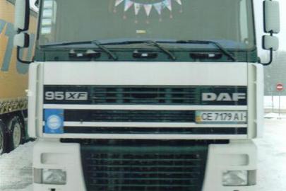 Вантажний автомобіль "DAF XF 95.430",2002 р.в, ДНЗ СЕ7179АІ, кузов №XLRAS47XSOE584398 з причепом "SCHWARZMUELLER", 2002 р.в, ДНЗ СЕ5192ХХ, кузов №VAVAHZ2182H171932