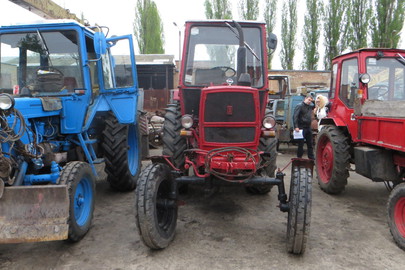 Трактор колісний ЮМЗ-6, рік випуску 1995, державний номер 15568КЕ