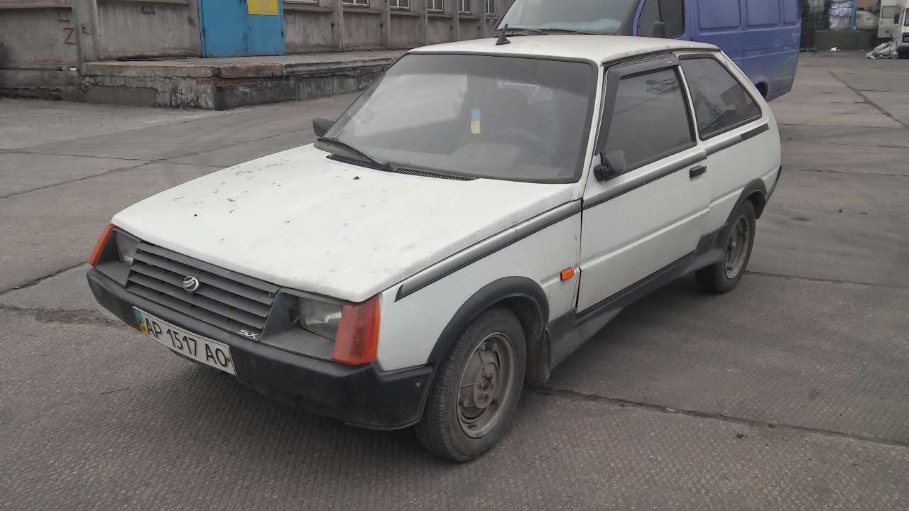 Легковий автомобіль ЗАЗ 110206, 1991 року випуску, державний номер АР1517АО, білого кольору, VIN №ХТЕ110206М0074332