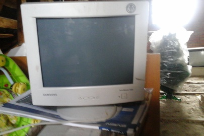 Монітор Samsung SincMaster 550b
