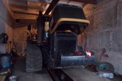Трактор гусеничний марки Челенжер МТ-855В, 2006 р.в., заводський номер 1037, двигун 501678DI, д/н АА30989
