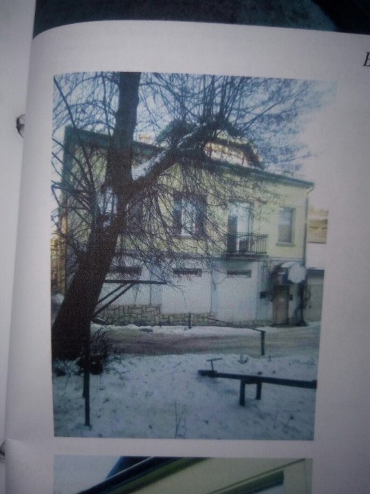 Квартира заг. пл. 59.9 кв.м., що знаходиться за адресою: м.Львів, вул.Вузька, 3, кв.9