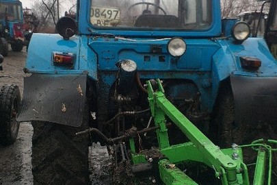 Трактор колісний МТЗ-80, 1988 року випуску, заводський номер № 678713, ДНЗ 08497ВЕ