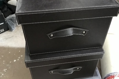 Коробки для взуття чорного кольору у кількості 3 шт.