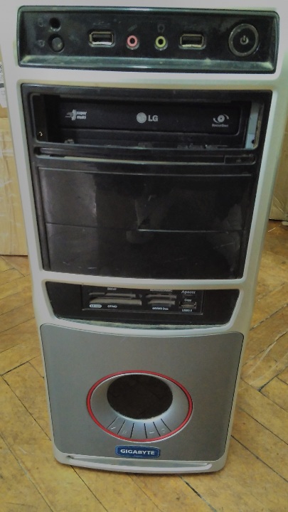Системний блок марка LG модель Powered Gygabite UA80370020305