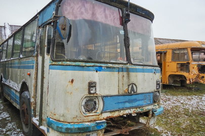 Автобус марки ЛАЗ 695, синього кольору, 1986 року випуску, № кузова 104606, ДНЗ 00930ВІ
