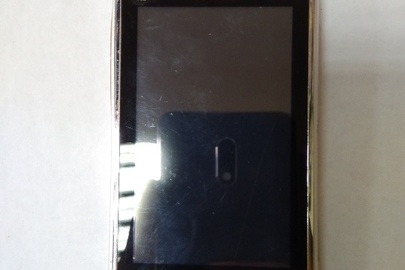 Мобільний телефон "Nokia N8", б/в, пошкоджено корпус, робочий стан невідомий