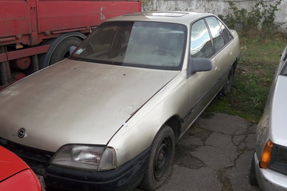 Автомобіль Opel Omega 2.0І (легковий седан-В), 1988 р.в., реєстраційний номер ВМ4922АЕ, кузов № W0L000017J1051848