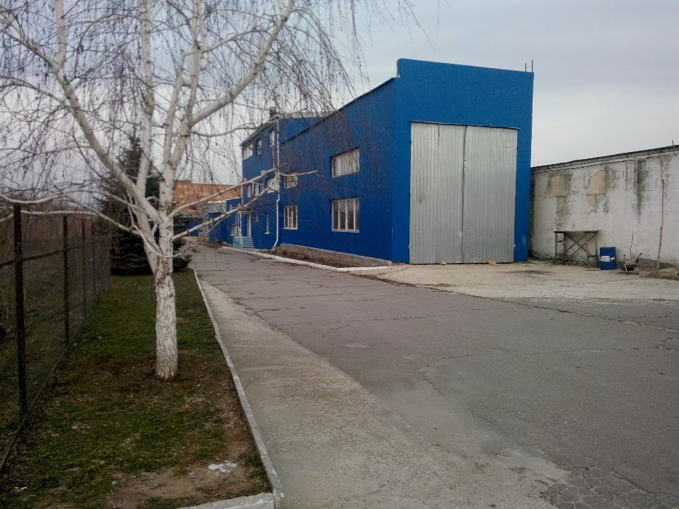 ІПОТЕКА. Нежитлові будівлі офісу, дільниці зі збирання меблів та дільниці з виготовлення столярних виробів загальною площею 2021 м.кв., розташованих за адресою: м. Херсон, вул. Нафтовиків, буд. 10-А