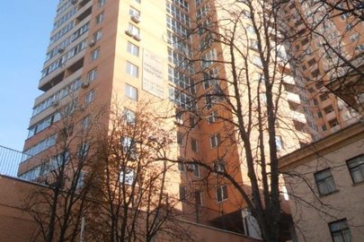 Іпотека. Чотирикімнатна  квартира № 140, загальною площею 184.0 кв.м., яка знаходиться за адресою: м. Київ, вул. Ділова (колишня Димитрова), 2Б