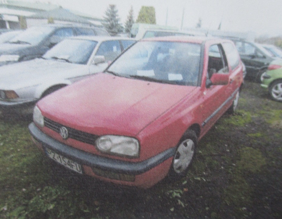 Легковий автомобіль марки VOLKSWAGEN Golf, червоного кольору, р.н. PZ154FU, 1995 року випуску, № куз. WVWZZZ1HZSW553297, об'єм двигуна - 1598 см куб., бензин