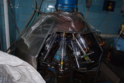 Напівавтоматична машина розливу води в ПЕТ пляшки 0,75 л