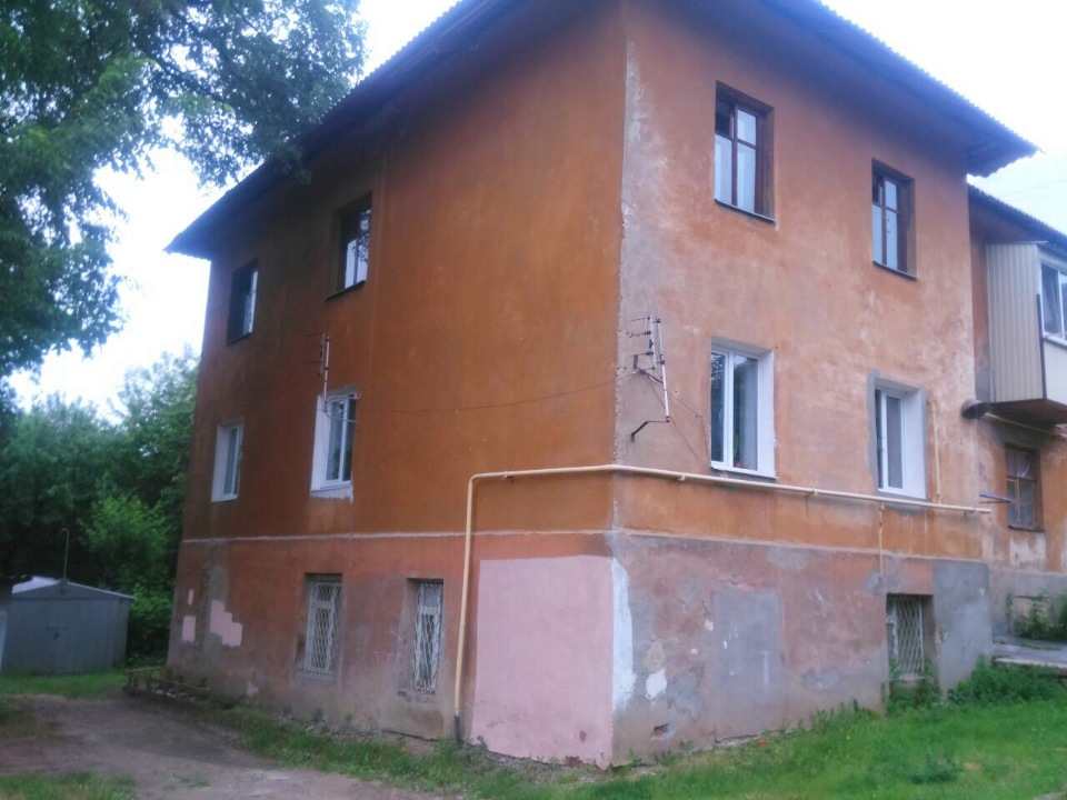 ПРЕДМЕТ ІПОТЕКИ: 4-х кімнатна квартира, загальною площею 121,3 кв.м. розташована за адресою: м. Харків, вул.Колонна, буд. 4, кв.19