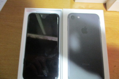 Мобільний телефон "Apple iPhone 7 Black 32Gb" IMEI/IMEID: 359209079525253