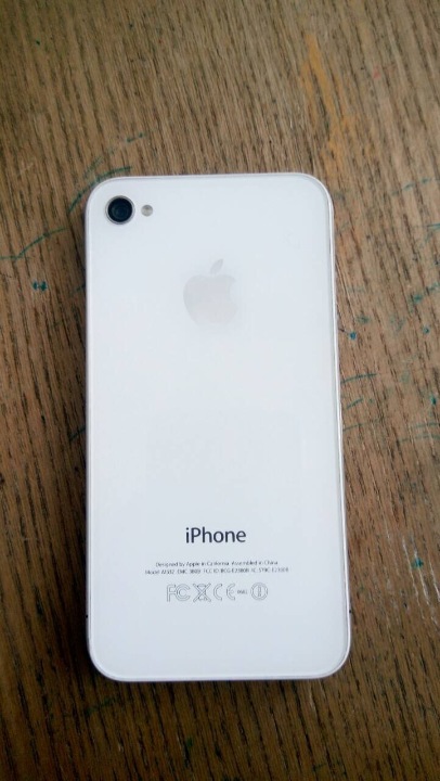 Мобільний телефон iPhone 4, серійний номер: 013265003759146