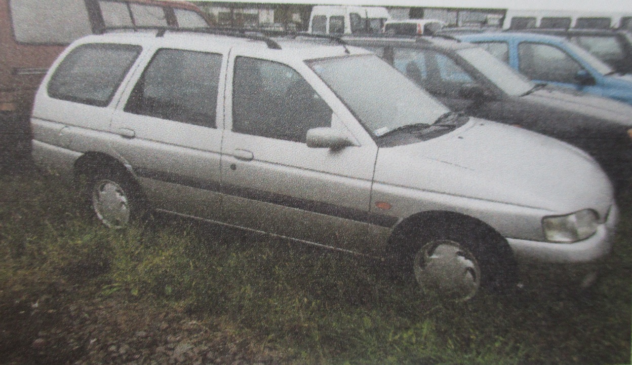 Легковий автомобіль марки Ford Escort, сірого кольору, р.н. WR61242, 1996 року випуску, № куз. WF0NXXGCANTR70070, об'єм двигуна - 1391 см куб., бензин