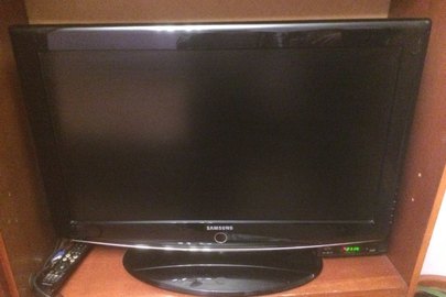 Телевізор марки SAMSUNG HD SRS , чорного кольору, LE32R82 13X/NWT сер. 64393 XDPC02231, версія SS 088, без наявних ушкоджень