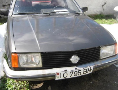 Транспортний засіб OPEL REKORD, 1981року випуску, ДНЗ C795BM, номер кузову: 1701276116