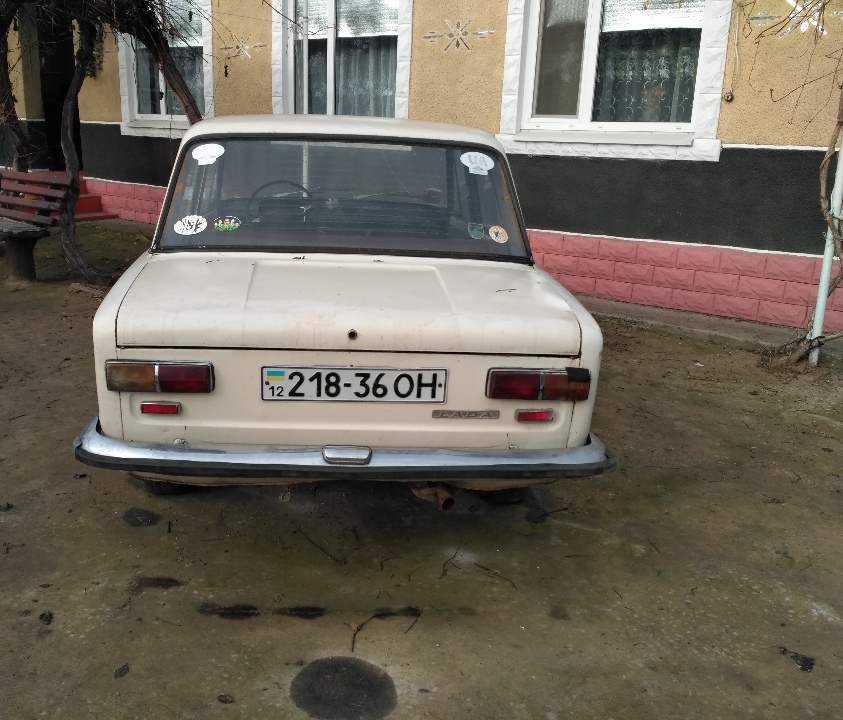 Легковий автомобіль  