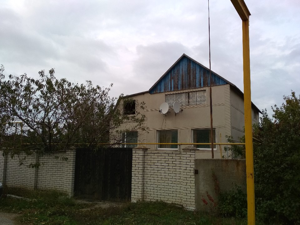 ІПОТЕКА. Житловий будинок, загальною площею 265,8 кв.м., за адресою: Запорізька область, Василівський район, м. Василівка, вул. Василькова, буд. 16