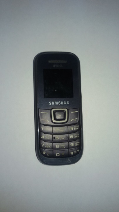 Мобільний телефон марки SAMSUNG
