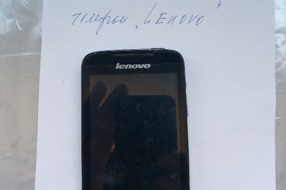 Мобільний телефон "Lenovo" чорного кольору