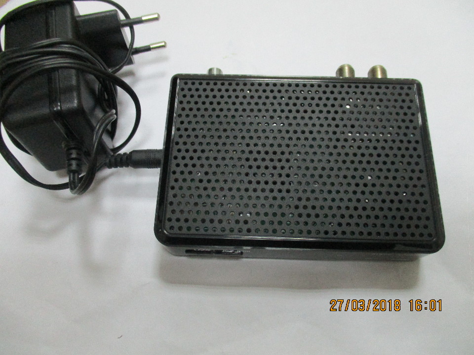 Тюнер UZC M2 mini, SNR1508-000353 з приєднаним блоком живлення