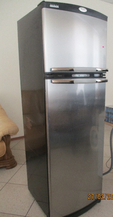 Холодильник  марки Whirlpool ARC 4020 IX
