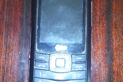 Мобільний телефон "LG", модель Gx300, ІМЕІ А: 352801/04/752142/7, ІМЕІ В: 352802/04/753502/9, з батареєю живлення, без сім-карт, б/в