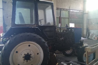Колісний транспортний засіб: трактор колісний марки  ЮМЗ, модель - 6, синього кольору, ДНЗ 24726НО, 1984 року випуску, заводський номер 349004, № шасі 736153