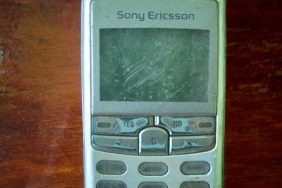 Мобільний телефон "Sony Ericsson T105"