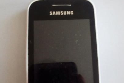 Мобільний телефон "Samsung GT-S-5830"
