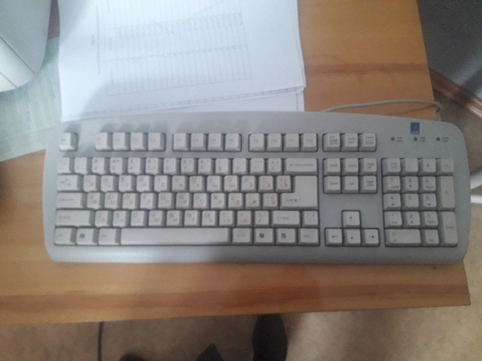 Клавіатура TECH, світло-сірого кольору
