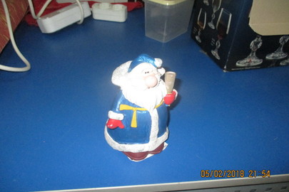 Сувенір-скарбничка у формі Діда Мороза, синього кольору, 1 шт.