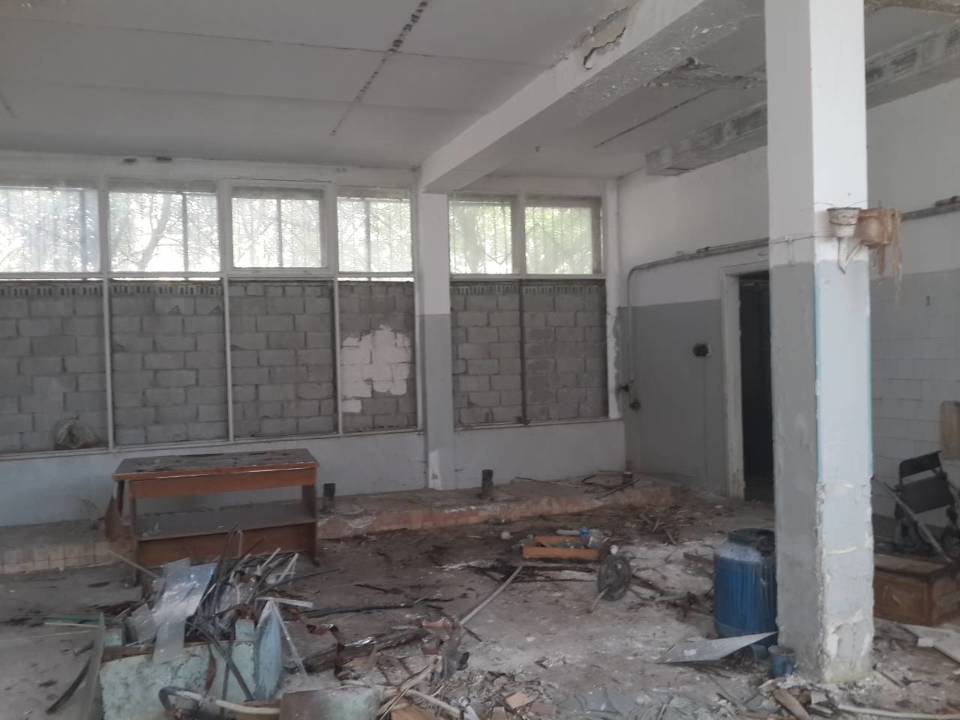 Іпотека. Нежиле приміщення загальною площею 167,8 кв.м. вбудоване в одноповерхову окремо розташовану нежитлову будівлю А-1 за адресою: Дніпропетровська обл., м.Кривий Ріг, м-н Сонячний, буд. 8, прим. 2