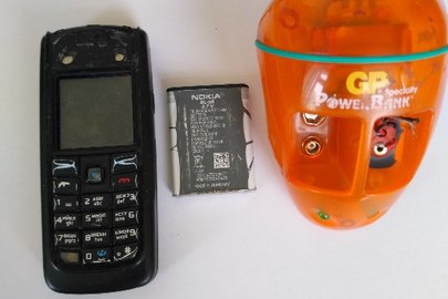 Мобільний телефон "Nokia-6021", ІМЕІ:359751/00/205347/3, з батареєю живлення, без задньої кришки, кнопки мають потертості, б/в