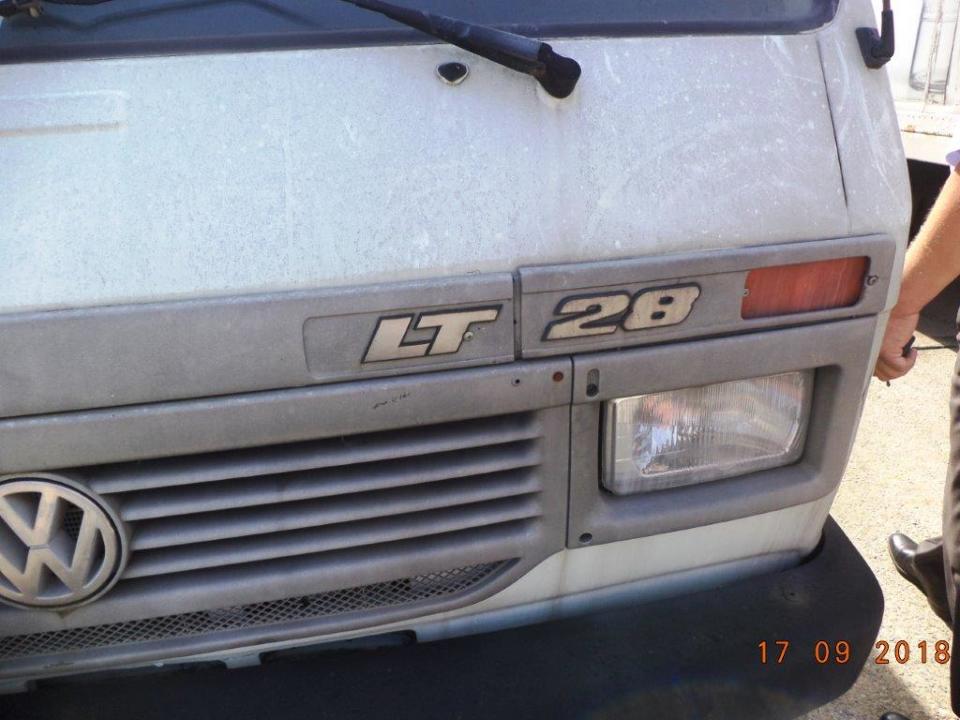 Т/З марки VOLKSWAGEN, модель LT 28, 1993 року випуску, ДНЗ ВС 5219 АІ, кузов № WV2ZZZ21ZPH020636, білого кольору