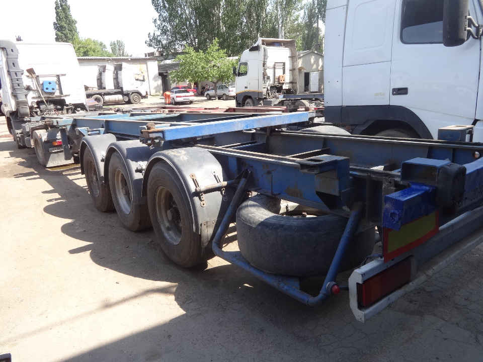 Напівпричіп н/пр-контейнеровоз - Е BLUMHARDT 40.24E, 1990 року випуску, ДНЗ ВН4680ХТ, номер кузову: WBL22678WTL189757